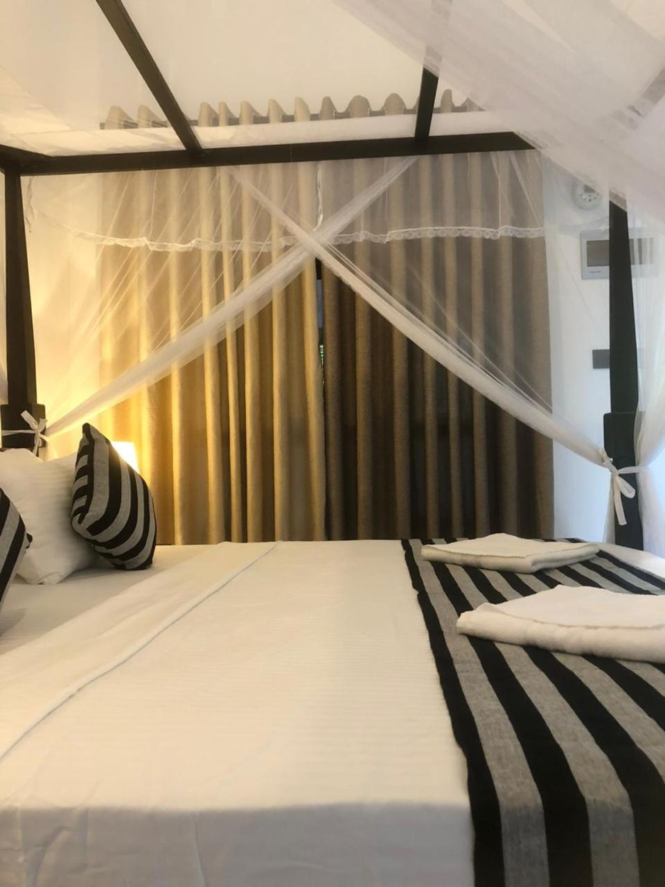 Skyresort Tangalle Esterno foto
