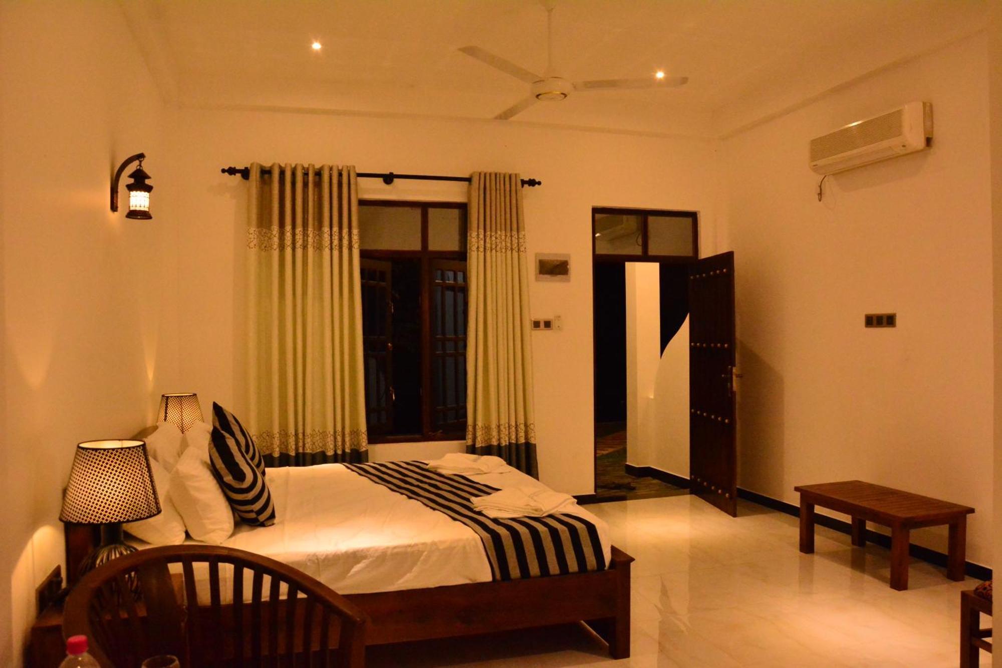 Skyresort Tangalle Esterno foto