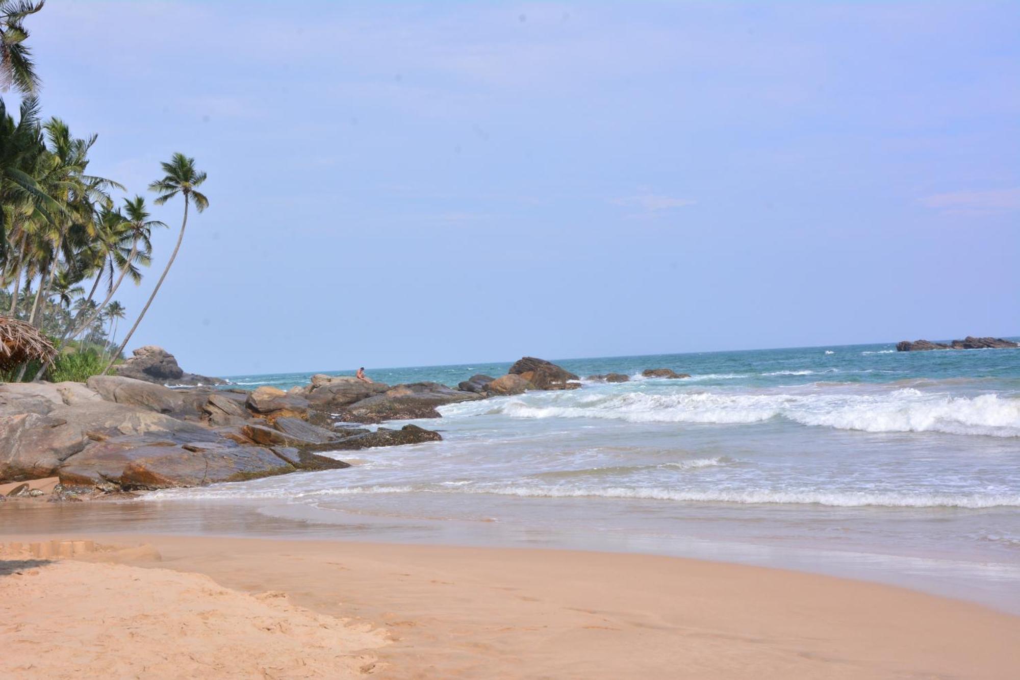 Skyresort Tangalle Esterno foto