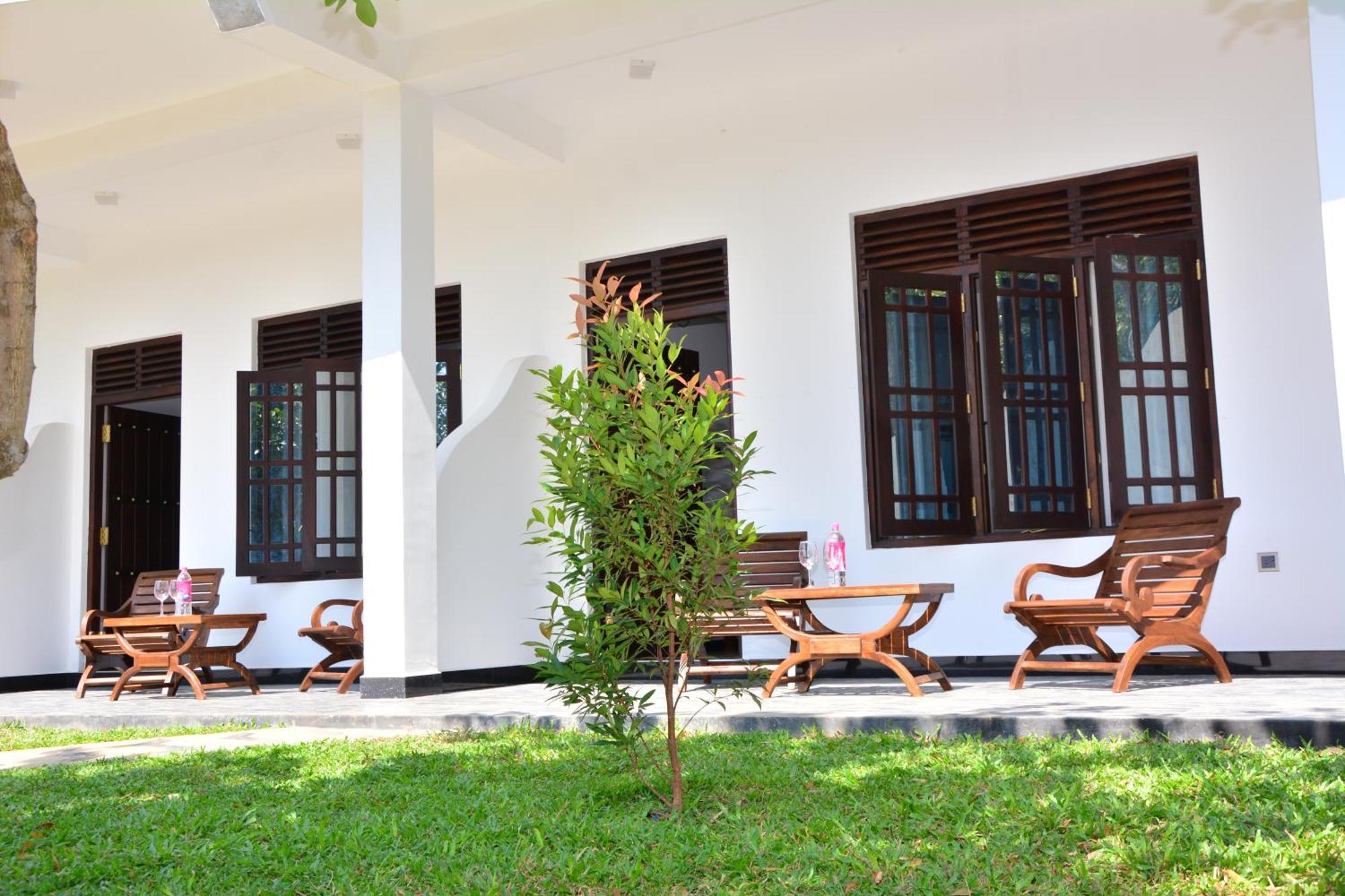 Skyresort Tangalle Esterno foto